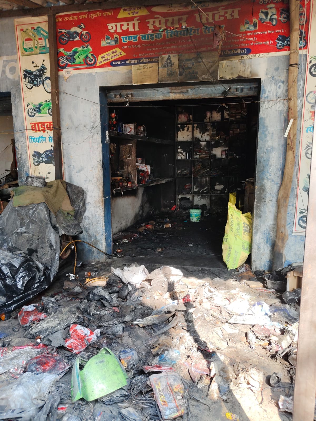 Thousands of rupees lost in fire at spare parts shop