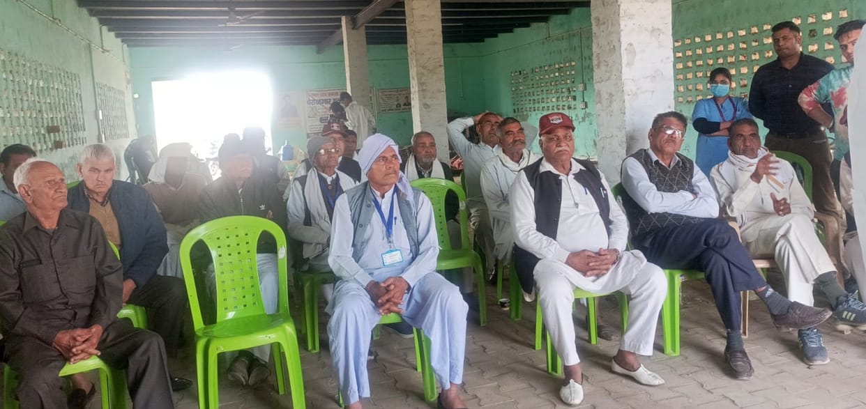 Ex-servicemen demand opening of canteen in Julana