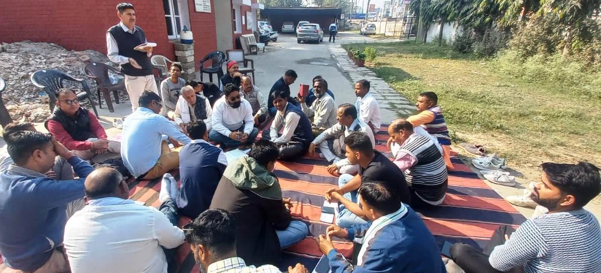 Tubewell operators are angry over their demands, will protest on 5th