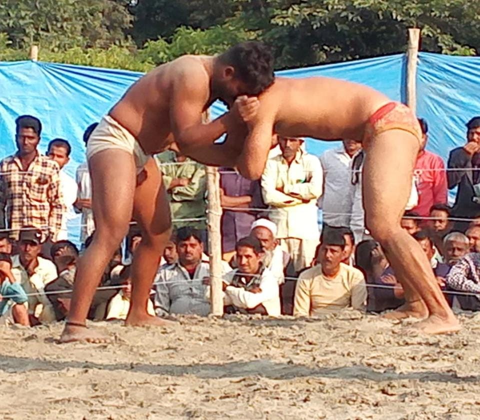 Baba Bajrangi beats the hangman wrestler