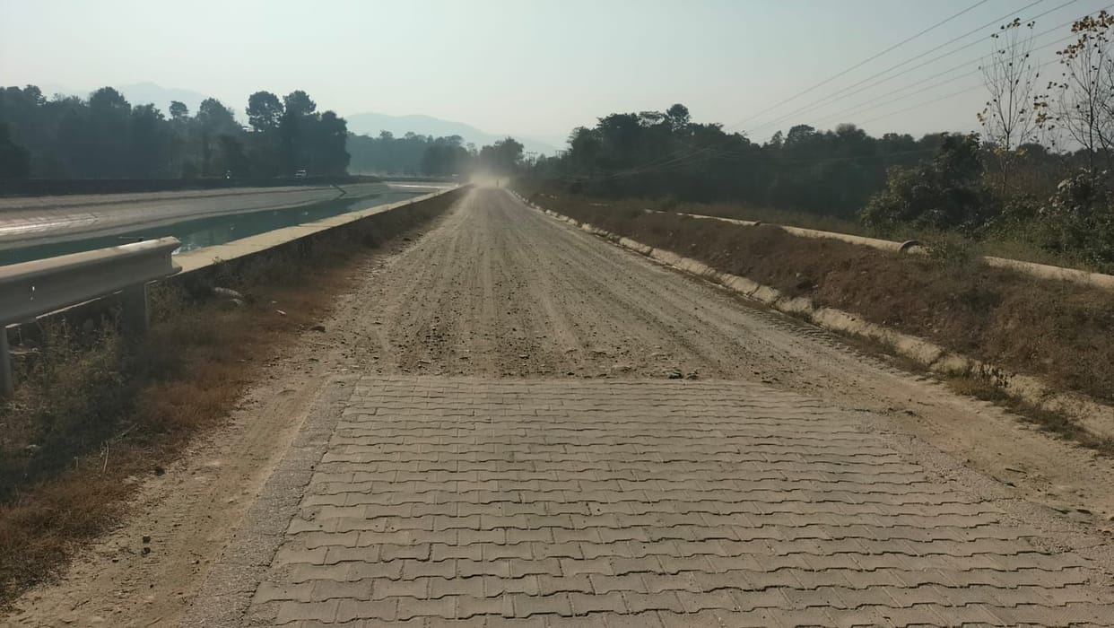 Demand raised to pave the road along Baggi Canal