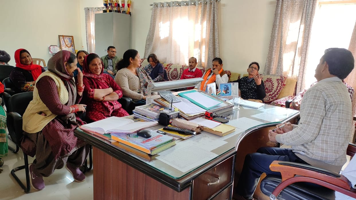 Controversy over making Congress leader the chief guest at the school's annual function