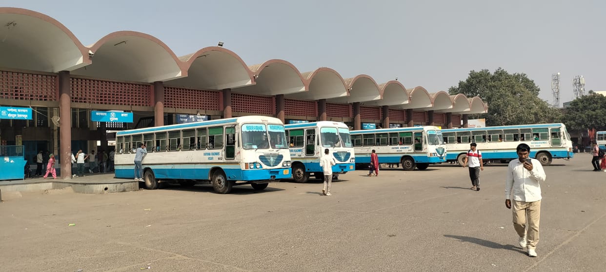 Demand for a permanent solution to the drainage problem with the amount of Rs 30 lakh pending for the repair of the bus stand.
