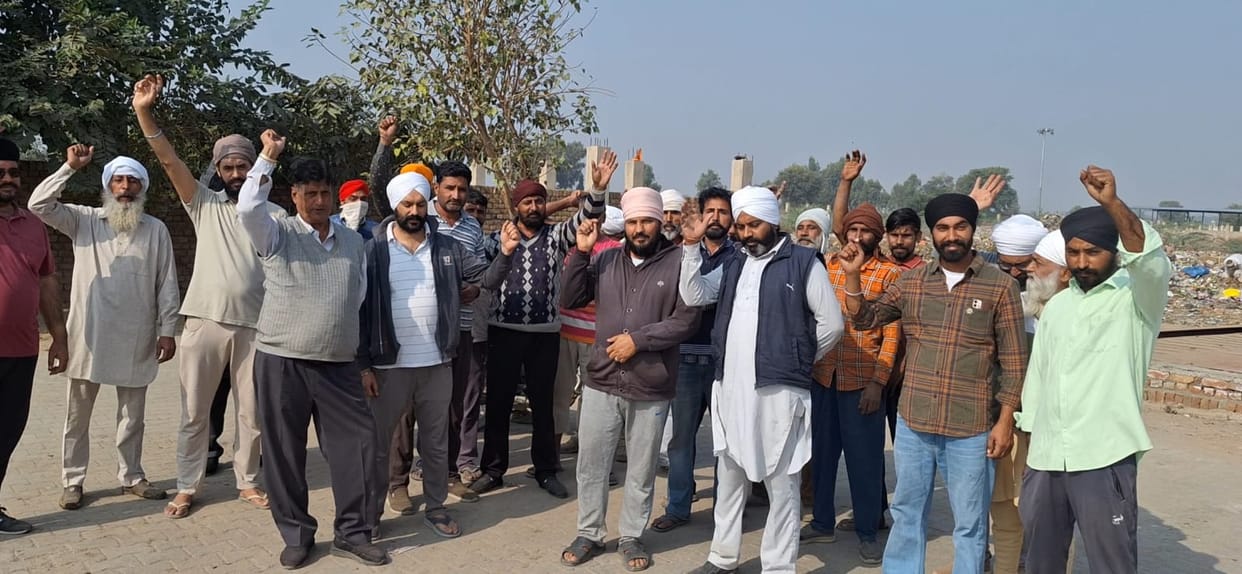 Opposition to giving land for graveyard to Nath community near dumping point