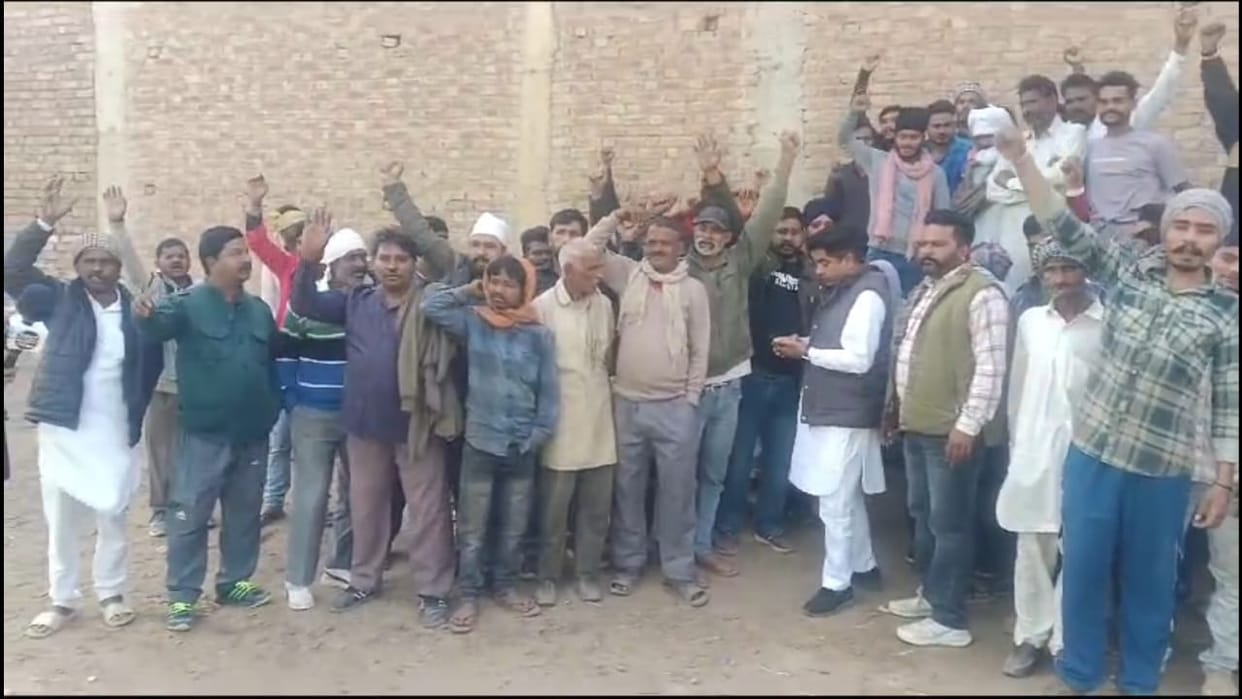 Saw workers and masons went on strike, put forward other demands including 8 hours duty time and Sunday holiday.