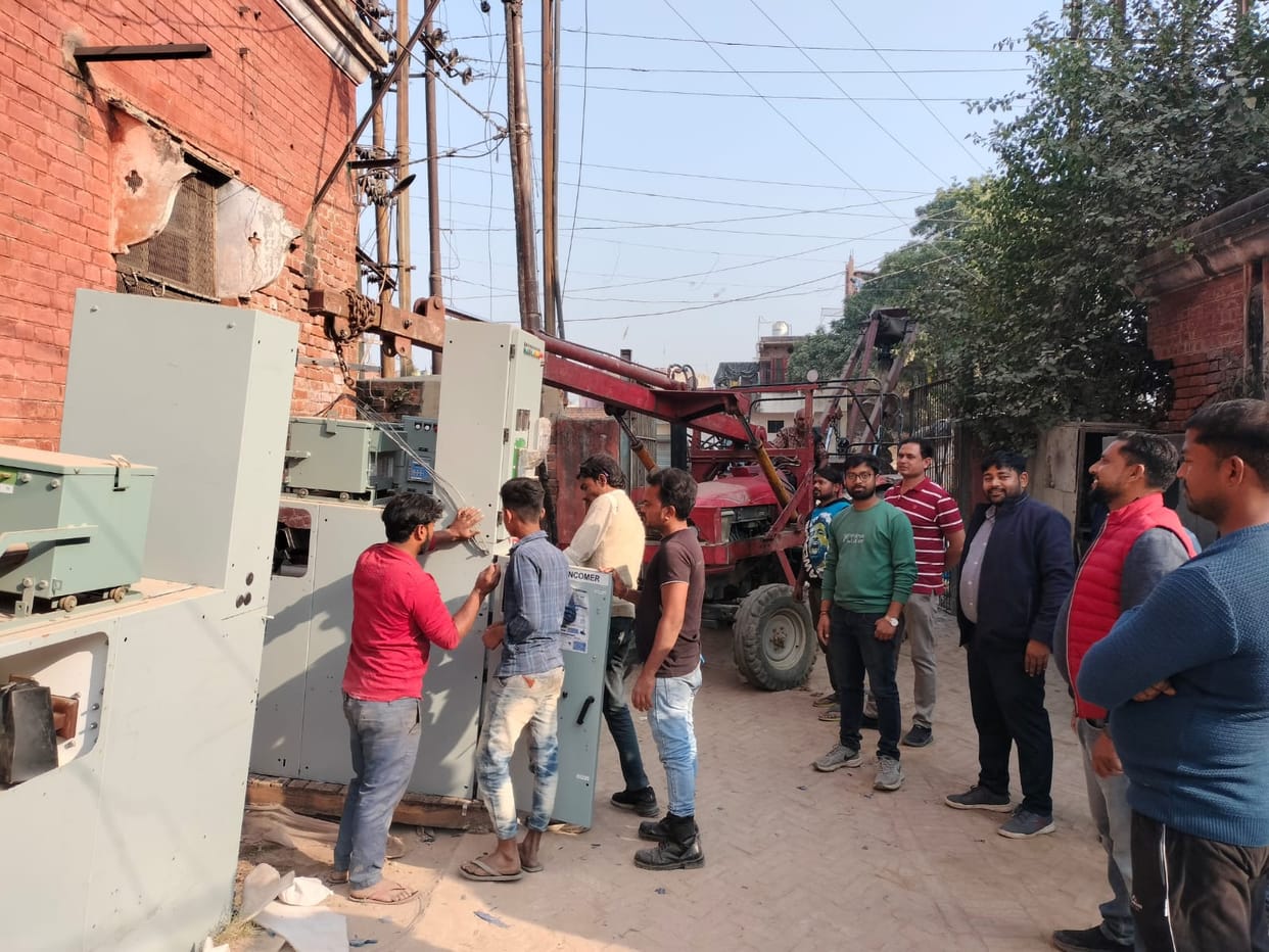 Six-hour shutdown, work could not be completed till evening