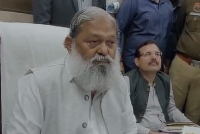 Vij reacted to the farmers' march to Delhi
