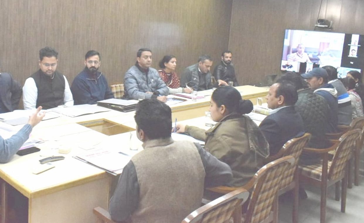 Orphan children and single women should be identified within 15 days: DC