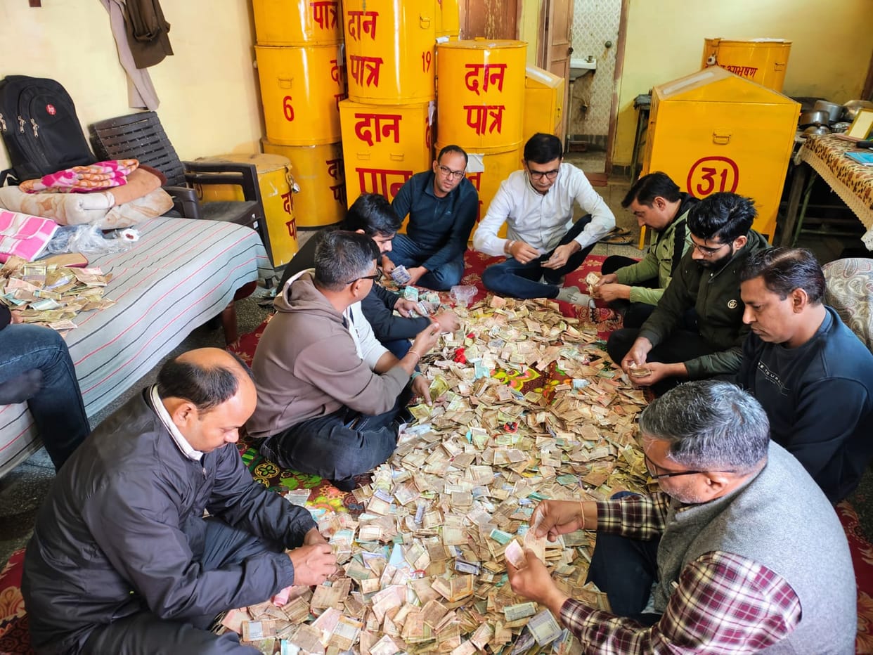 On the first day, 10 lakh 11 thousand rupees were collected from 3 donation boxes at Maa Bhimswari Devi Temple