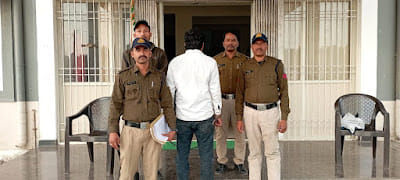Umaria News He used to cheat in name of getting job accused who cheated for Rs 4.5 lakh was arrested