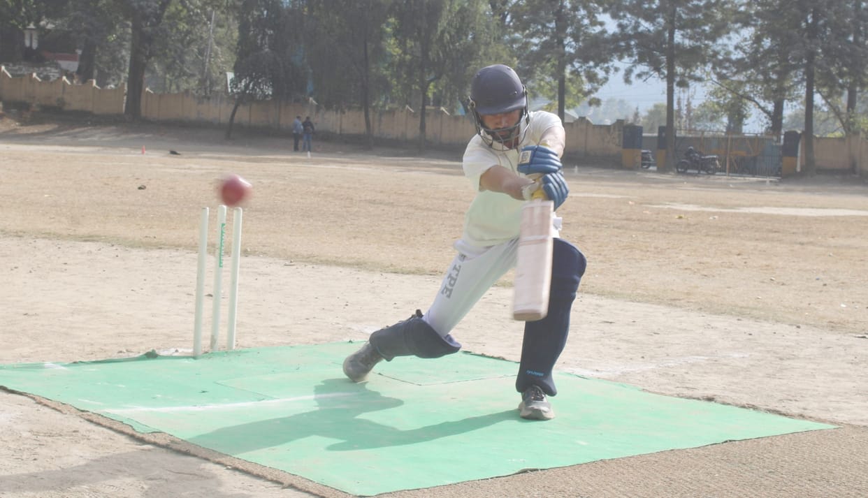 Sillagharat's team defeated Bhadian's team by four runs.