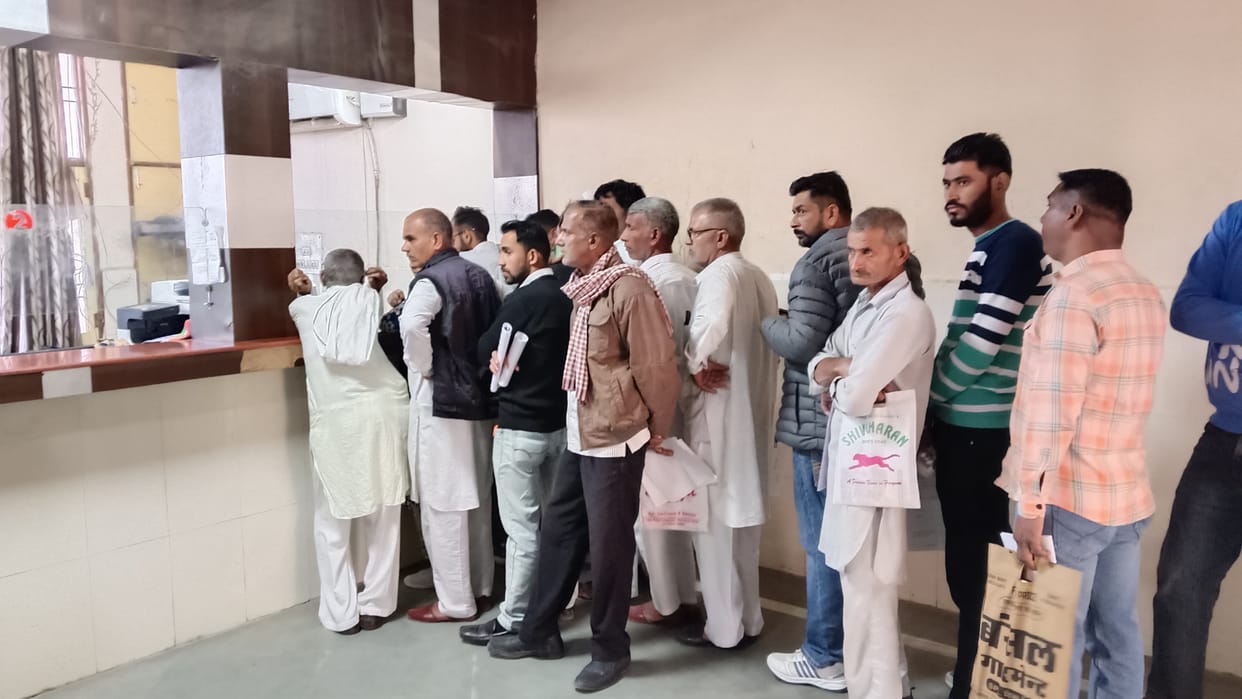 Problem continues: People returned without registration even on the second day