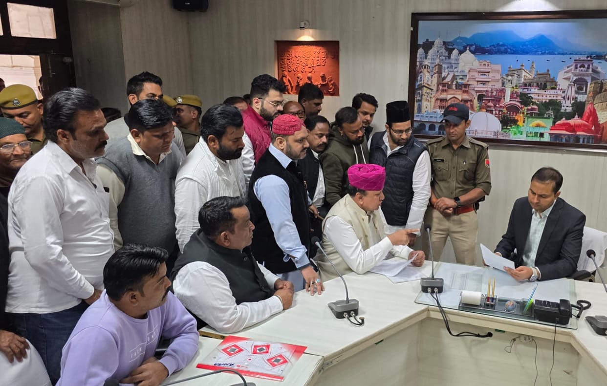 Congressmen gave a memorandum to the District Collector to make proper arrangements for the Urs of Khwaja