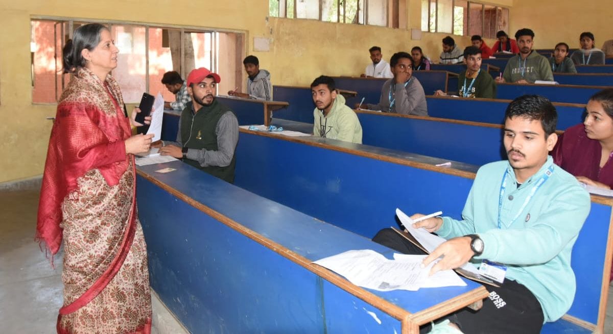Vice Chancellor inspected the examination center along with the controller of examinations.