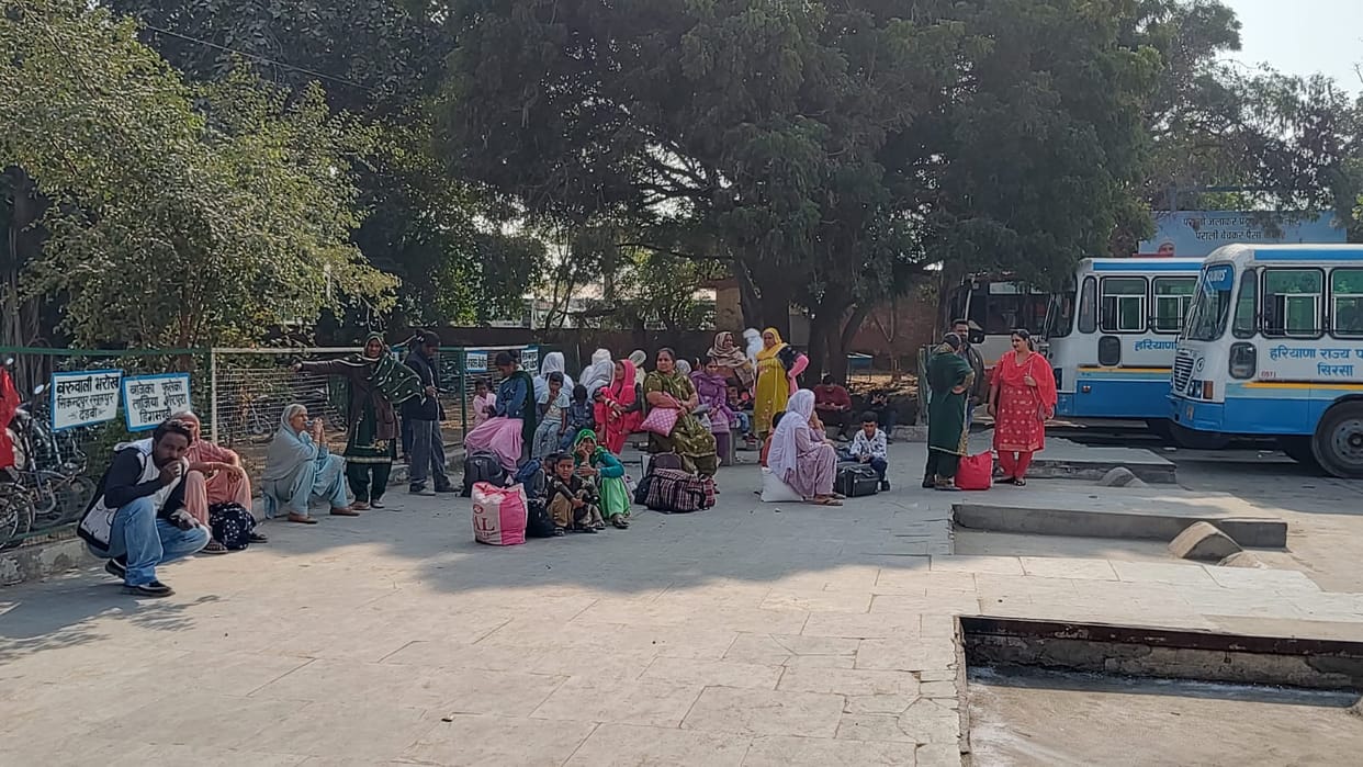 The condition of parks in the bus stand is bad, passengers forced to sit on the footpath in the premises.