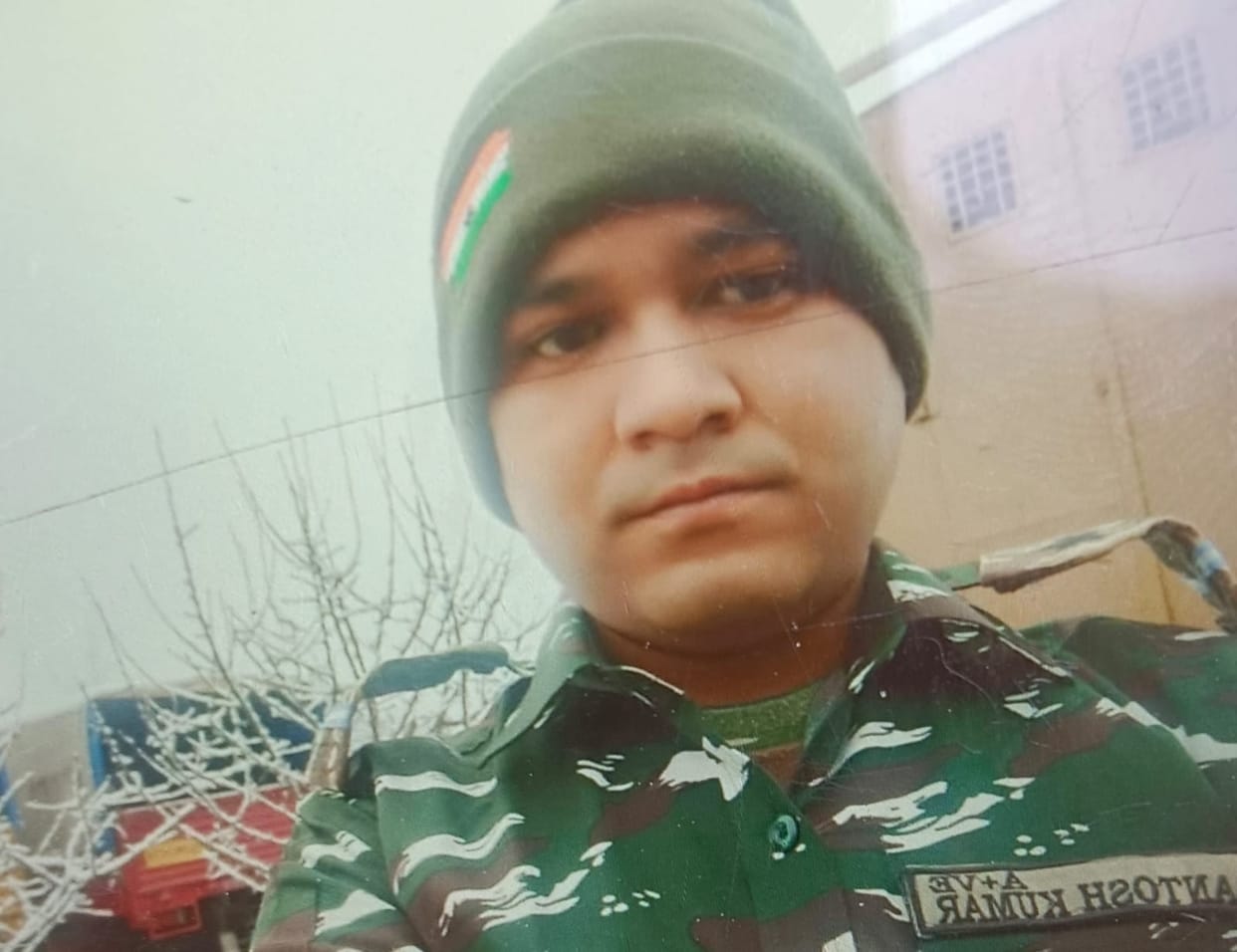 Dead body of retired CRPF sub-inspector found in the field