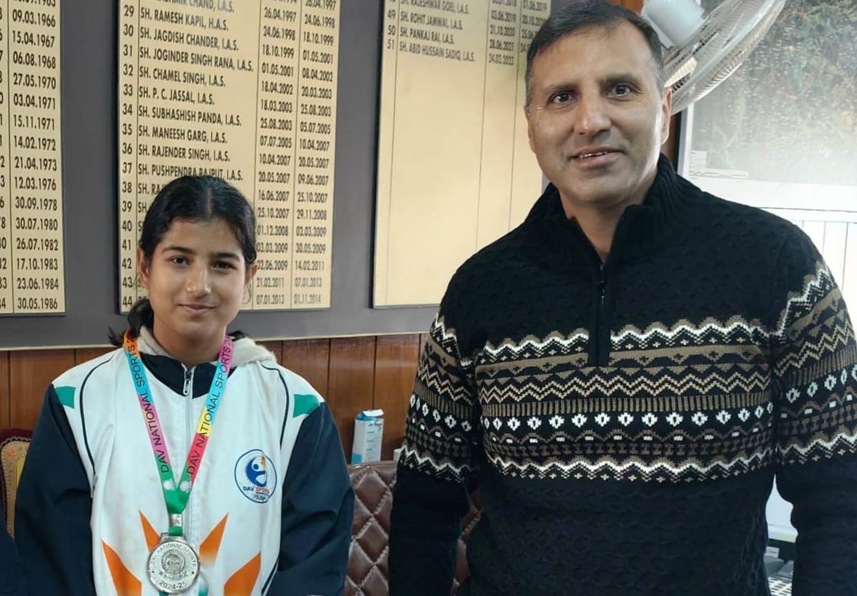 Swastika of Bilaspur won silver in national boxing