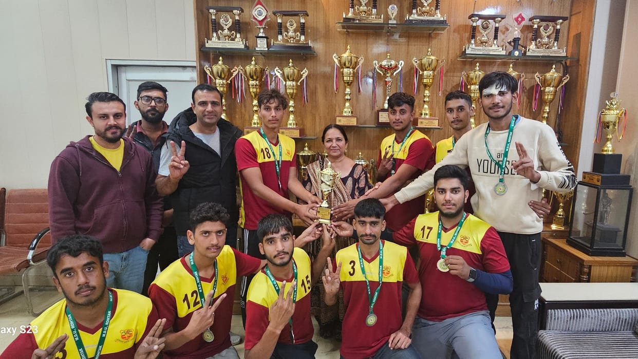 The winning team was welcomed at Jat College