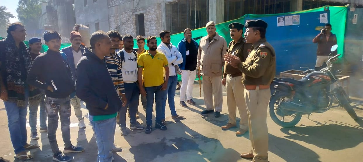 Railway passengers made aware about cyber crime