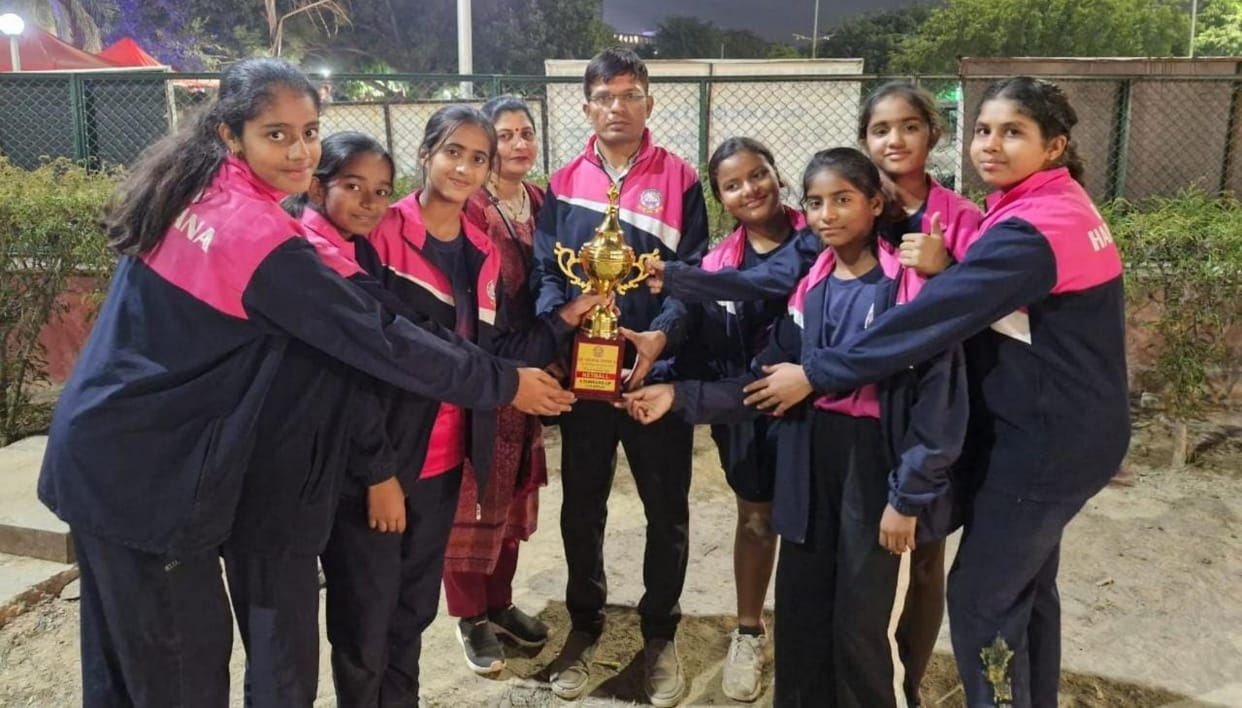 DAV Police Public School's netball team won two medals in DAV National Games