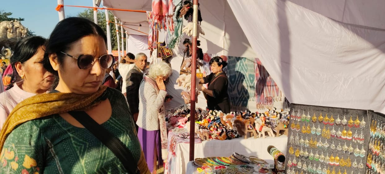 Festival gets international format, decorated with foreign sculptures