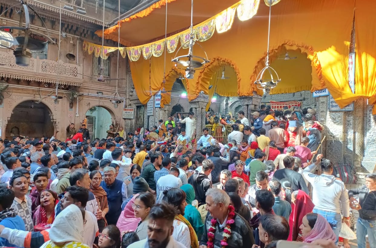 Prakatya Utsav of Thakur Shri Banke Bihari today, preparations complete