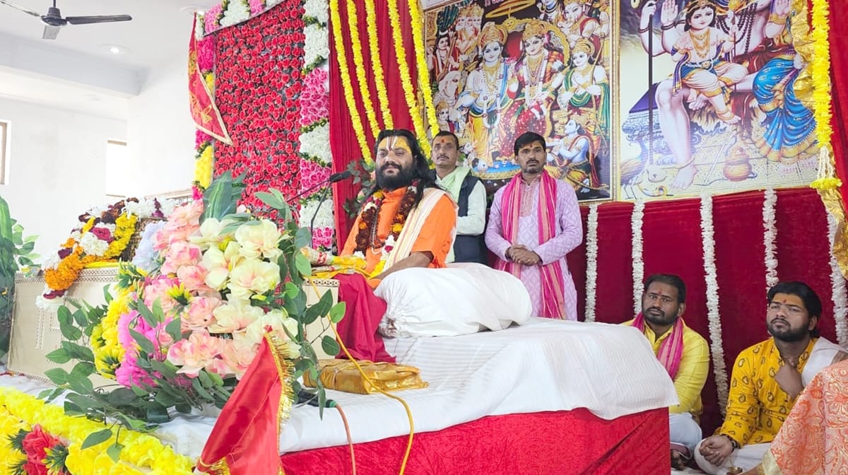 Renunciation is remembering God by renouncing attachment and attachment.