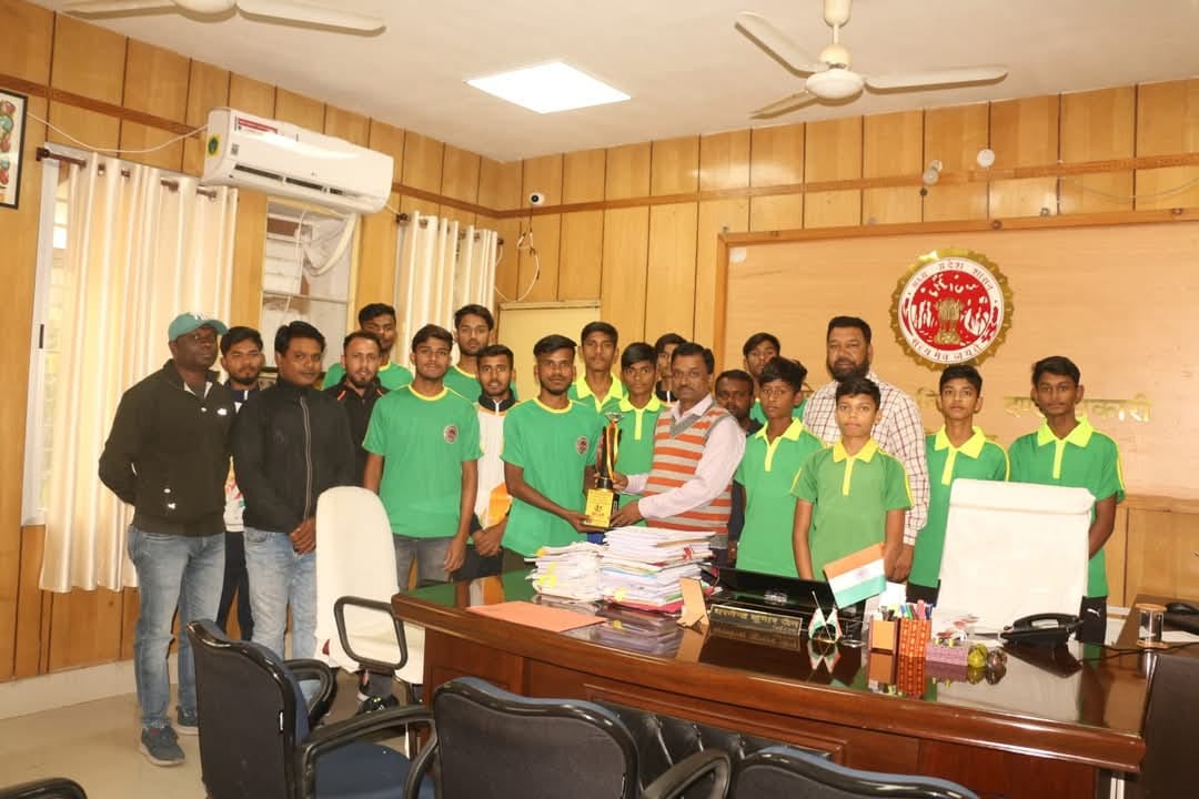 Umaria News Promising players were runners-up in the state level school hockey competition