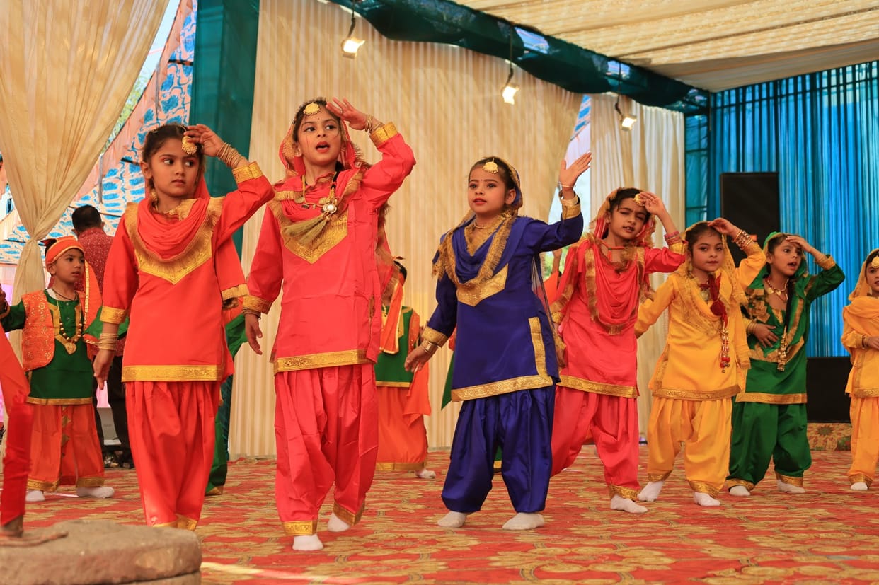 Annual function celebrated in Vashisht Public School
