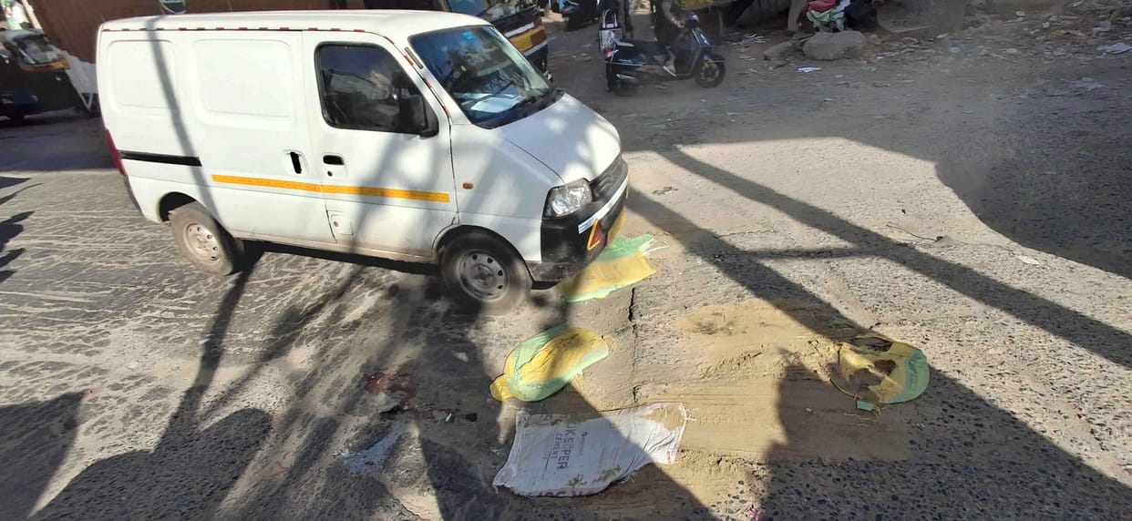 The condition of the road entering Haryana-Delhi is not improving