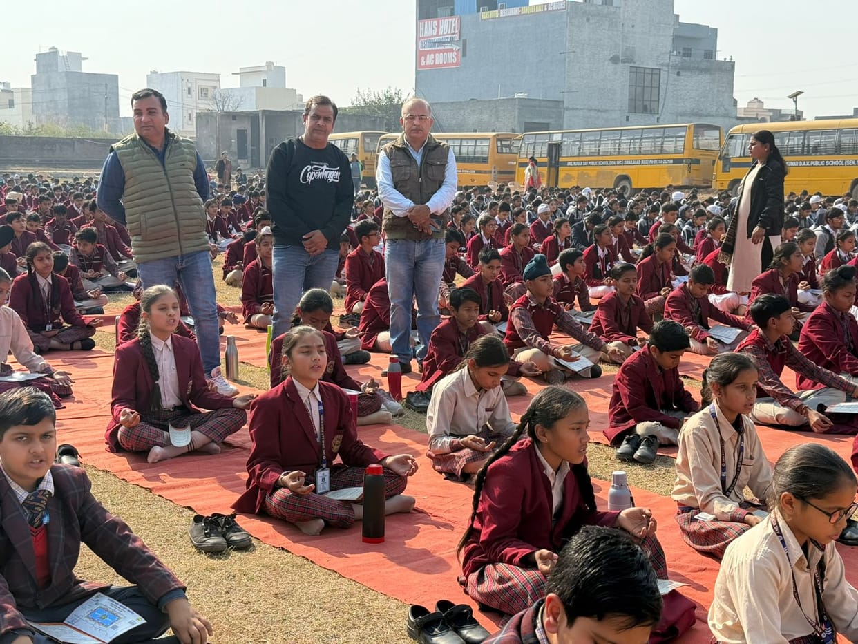 Children practiced for reciting shlokas in Geeta Jayanti Mahotsav