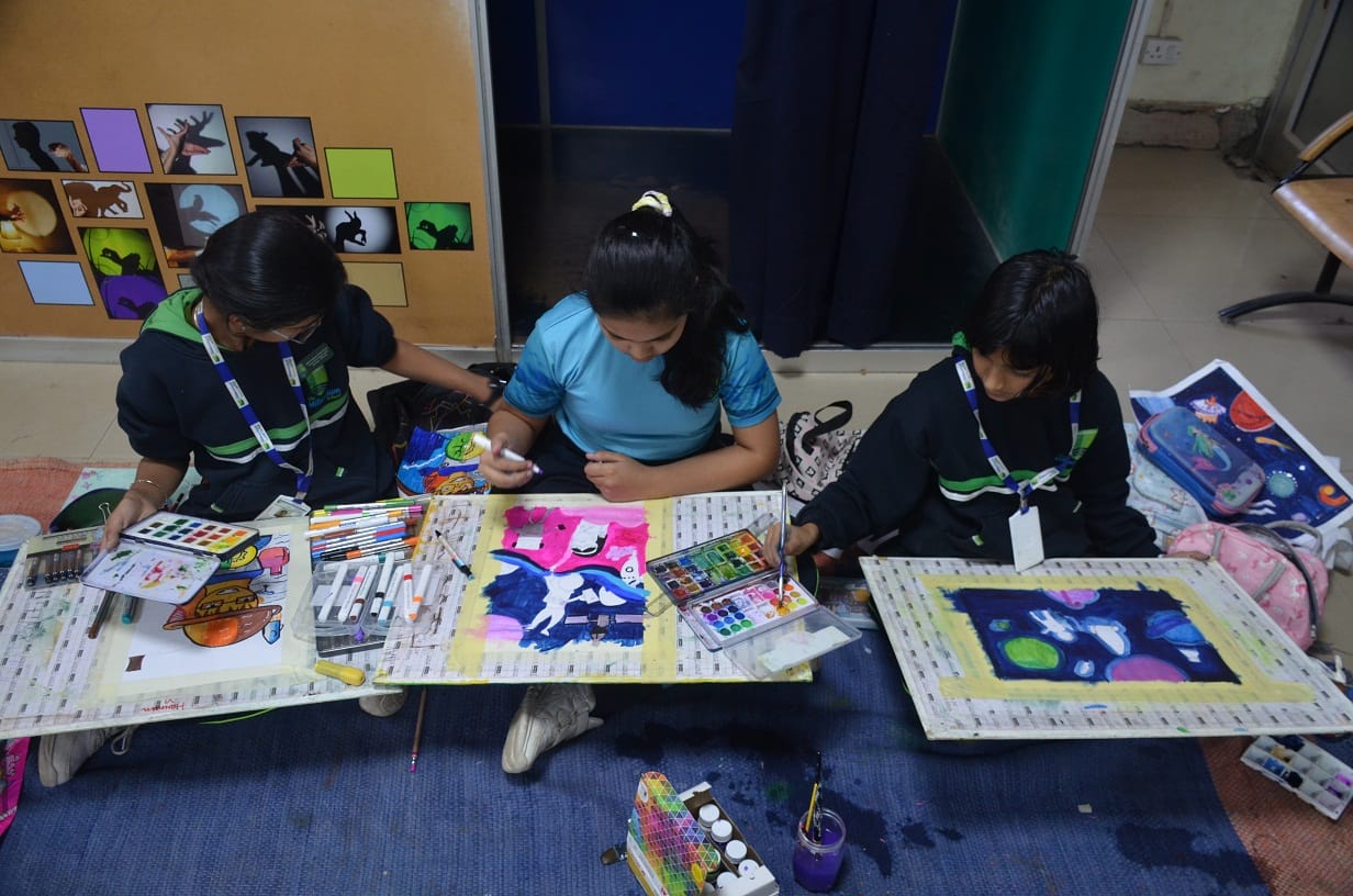 Urvashi of Pratap Public School got first place in poster making.
