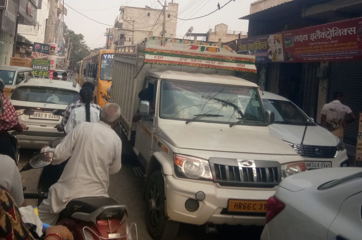 People are facing problems due to encroachment in the main market