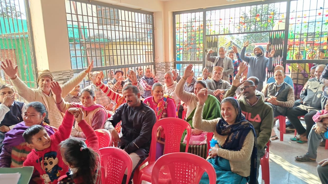 Panchayat will issue warning to remove encroachment
