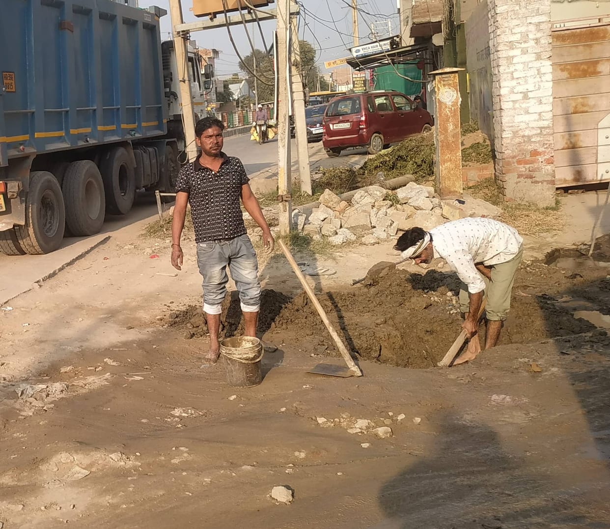 City supply disrupted due to connection of new drinking water pipe with main line in Shivnagar