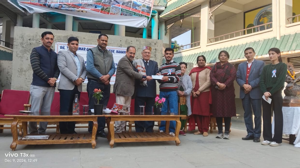 scholarship distribution function in nahan college