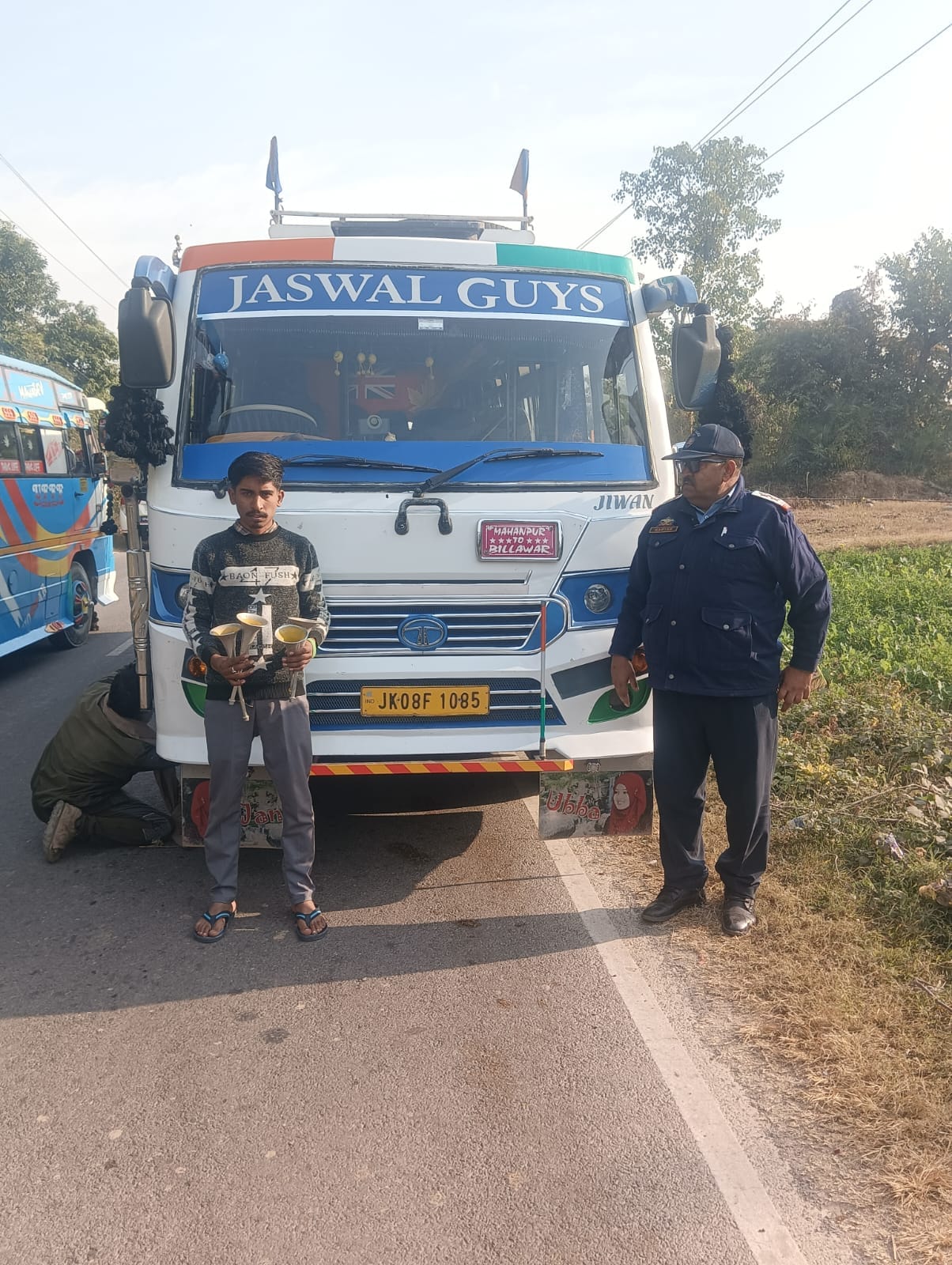 Traffic Police Challan of Two Mini Bus For Voilation of Rules