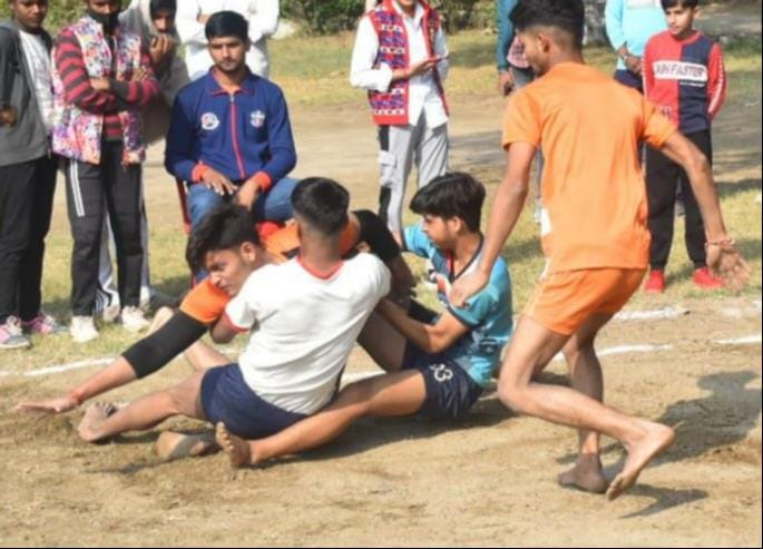 The players of Tigria Bhud and Muridpur dominate in Kabaddi