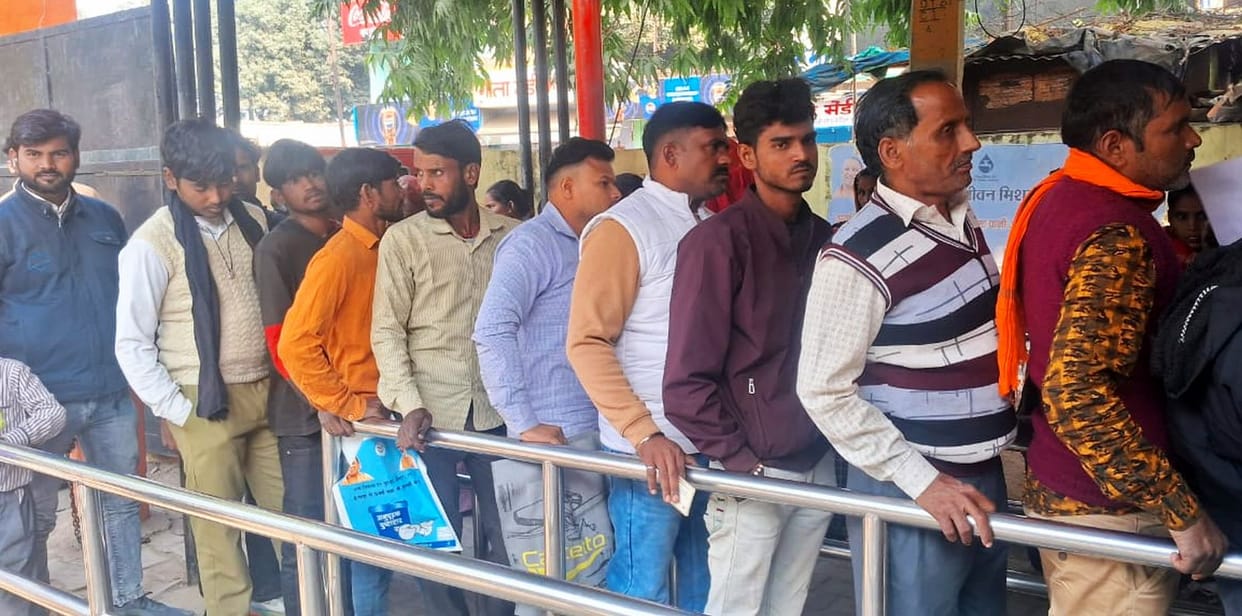 A large number of people are falling prey to viral fever