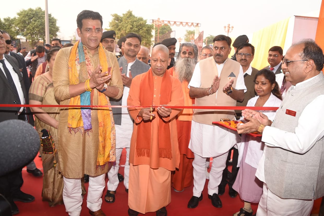 Gorakhpur News: The government helps those deprived of the scheme to get treatment: CM Yogi