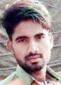 Bike rammed into parked truck, youth dies