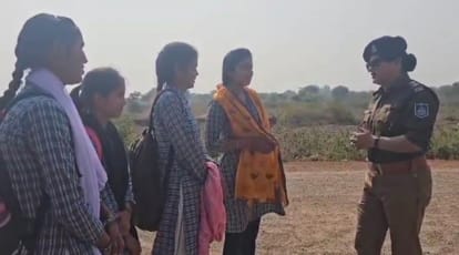 Women police made the girls aware caught the miscreants who were stalking them and taught them a lesson