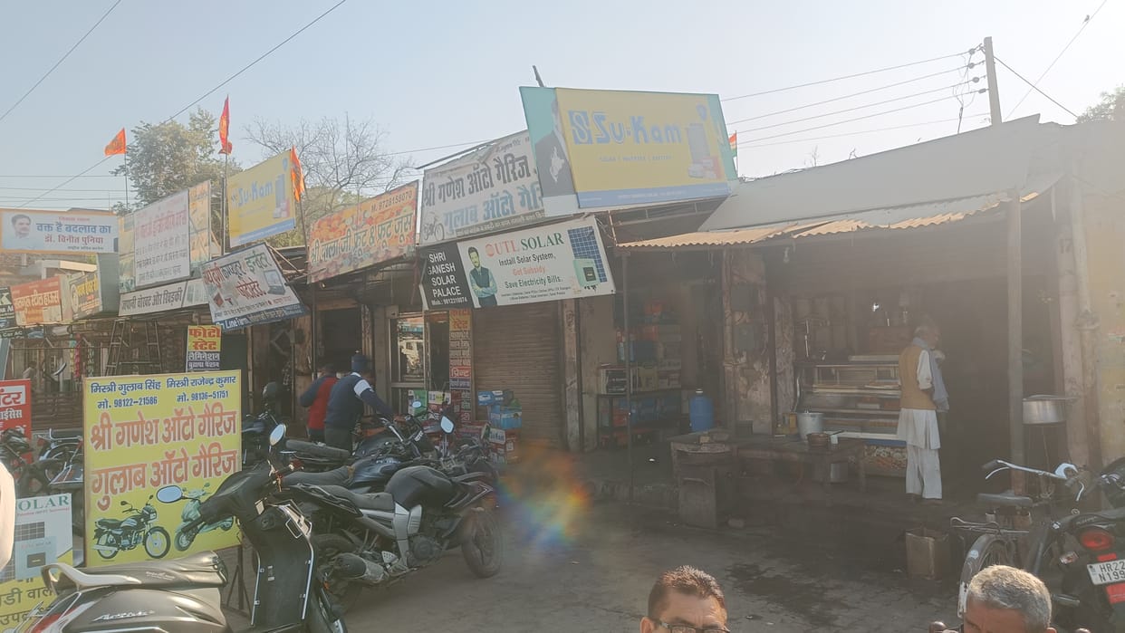 Shopkeepers are doing business in shops declared as condom without paying rent for 6 years