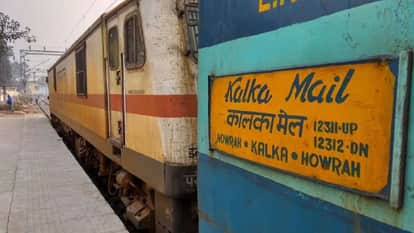 Short distance travel on the Kalka-Howrah Express