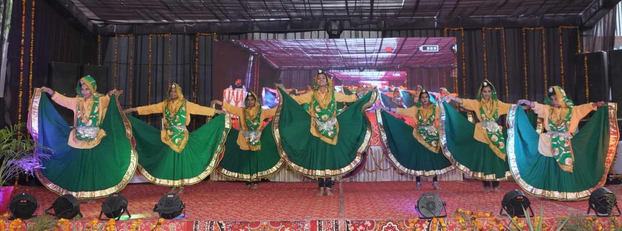 DC Mandeep Kaur honored the participants of Geeta Mahotsav