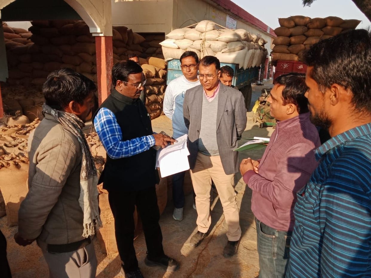 Action should be taken against contractors who are negligent in transporting paddy