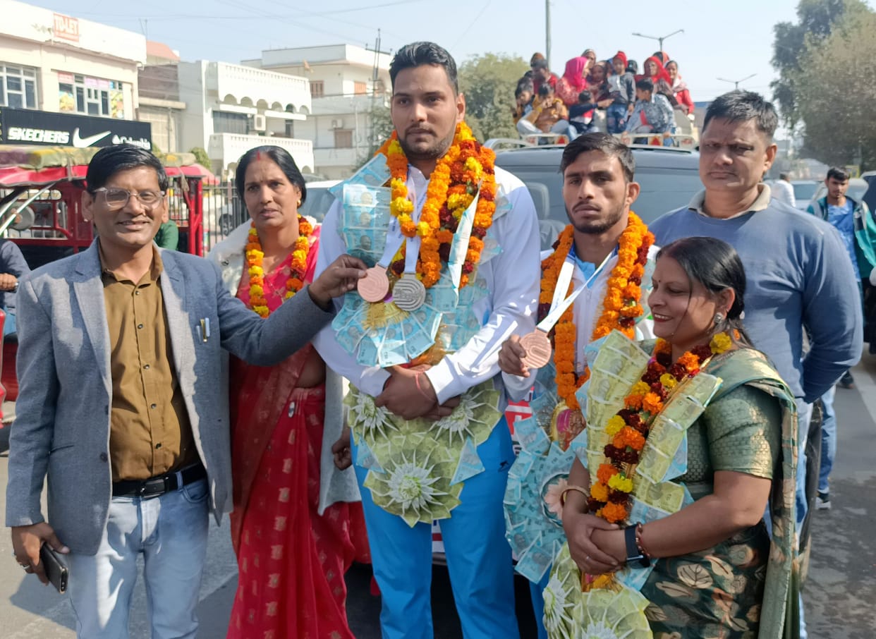 Won one silver and two bronze medals at the Asia Pacific Deaf Games