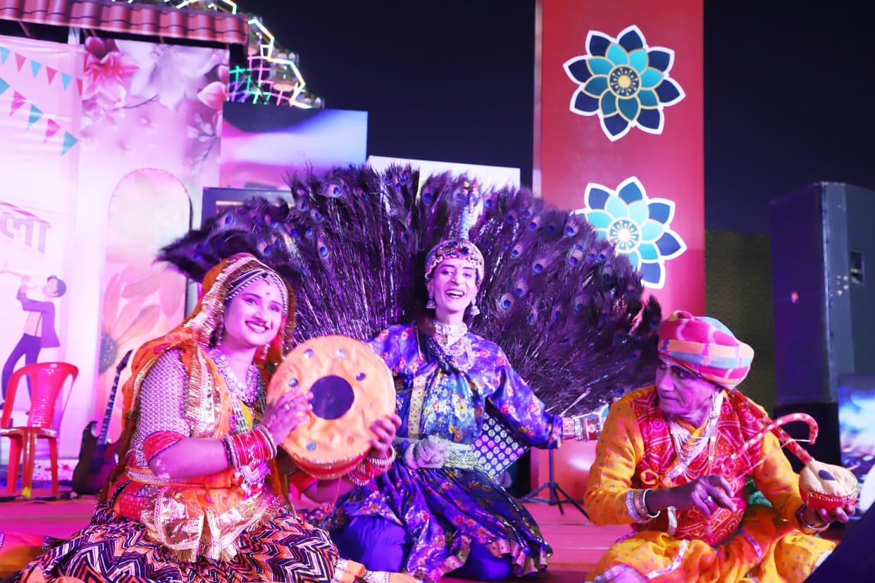 The artists of Ujjain presentation that the whole of India was brought on stage in the Bhopal festival