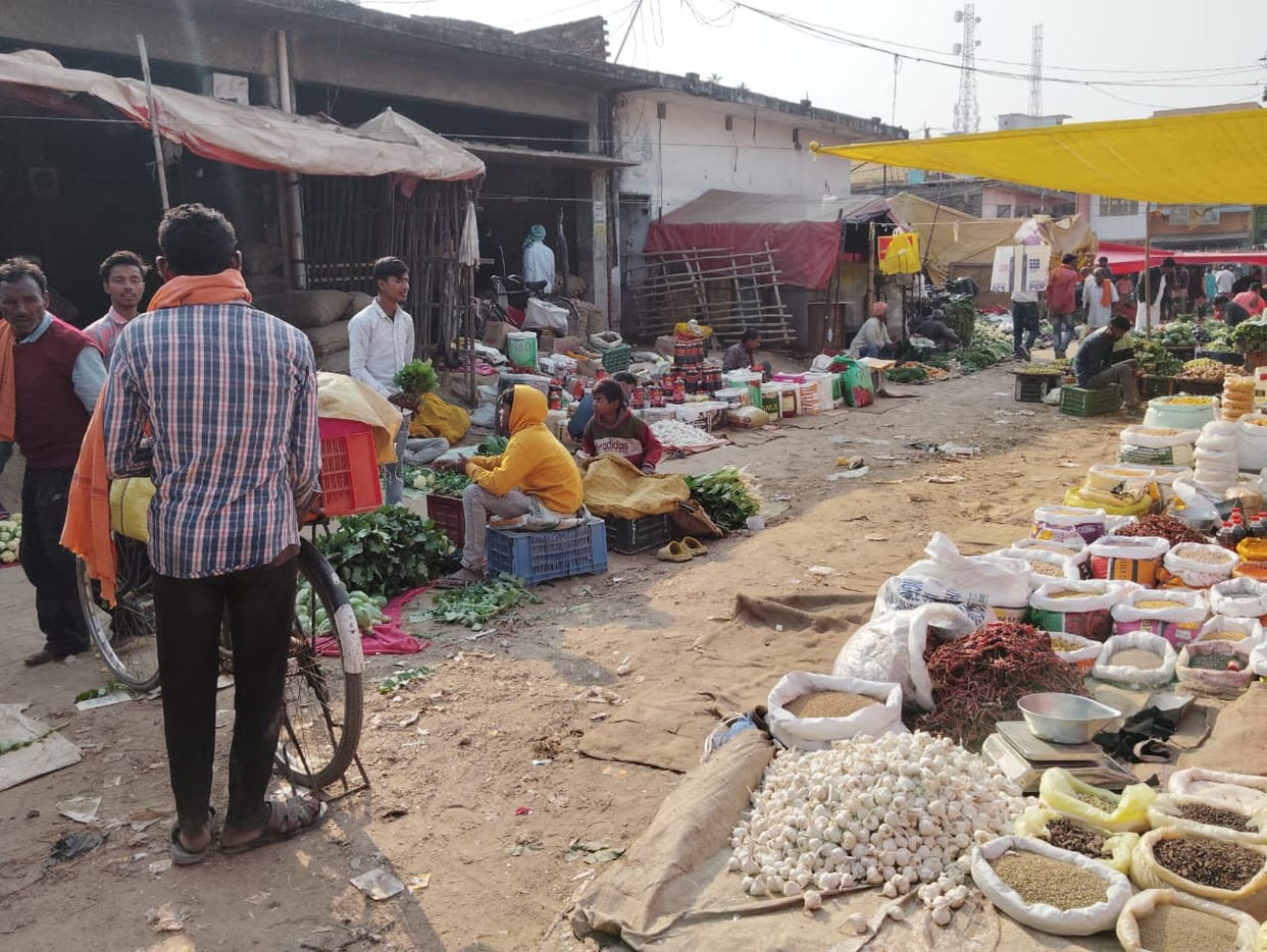 Houses have been built in Ramlila Maidan, now bulldozers will be used for illegal construction.