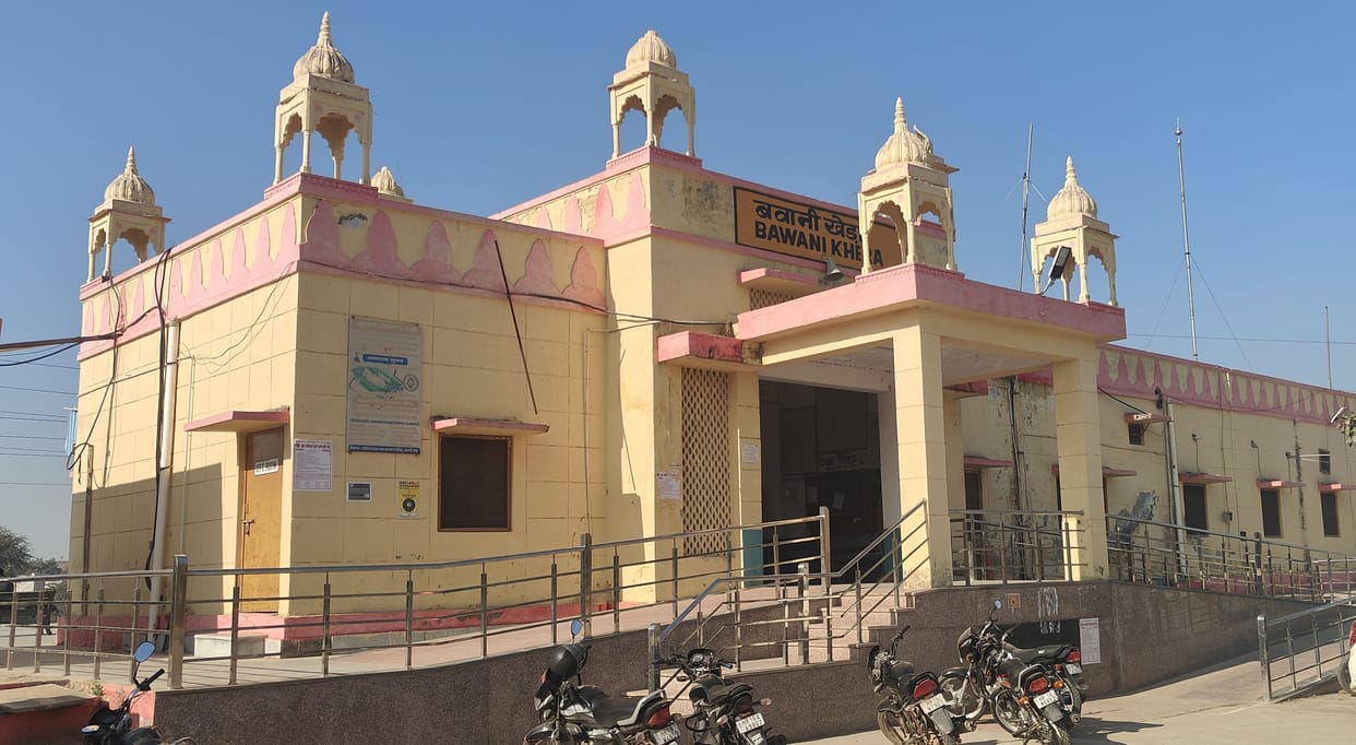 Passengers upset due to non-stoppage of long route trains at Bawanikheda railway station.